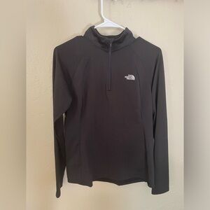 Women’s medium North Face quarter zip